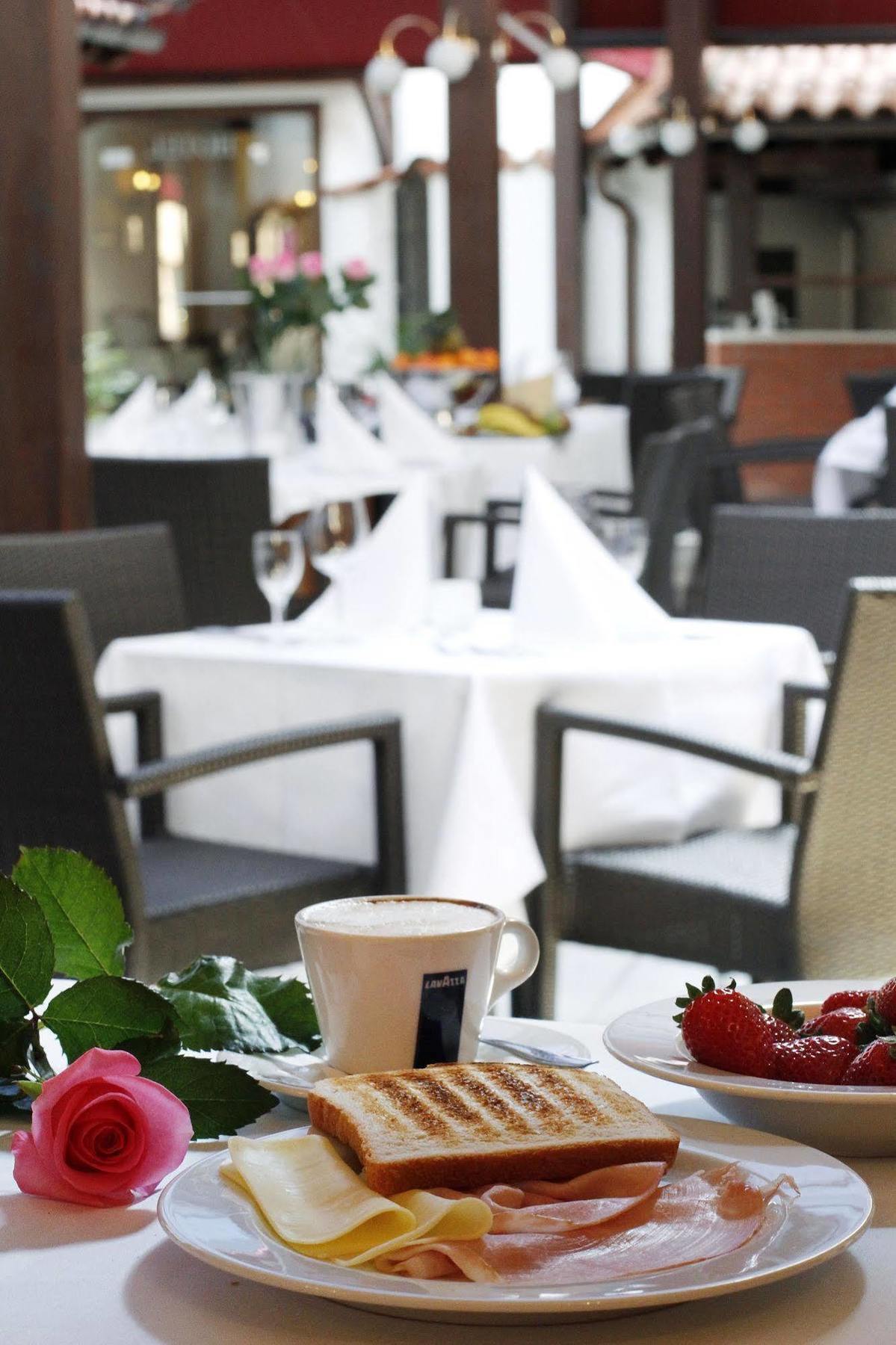 Hotel Parco Di Schoenbrunn Vienna City Bagian luar foto